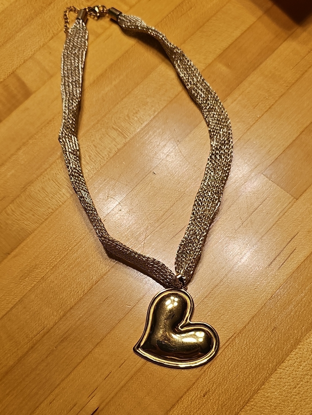 Elans Daughter Gold SS Mesh Choker Abstract Heart Necklace 19" Tarnish Free